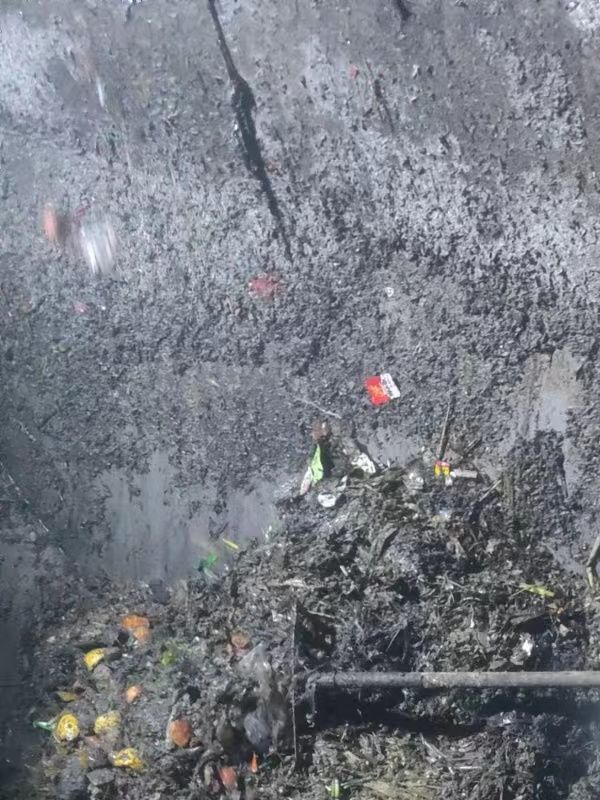 张家川污水池清理